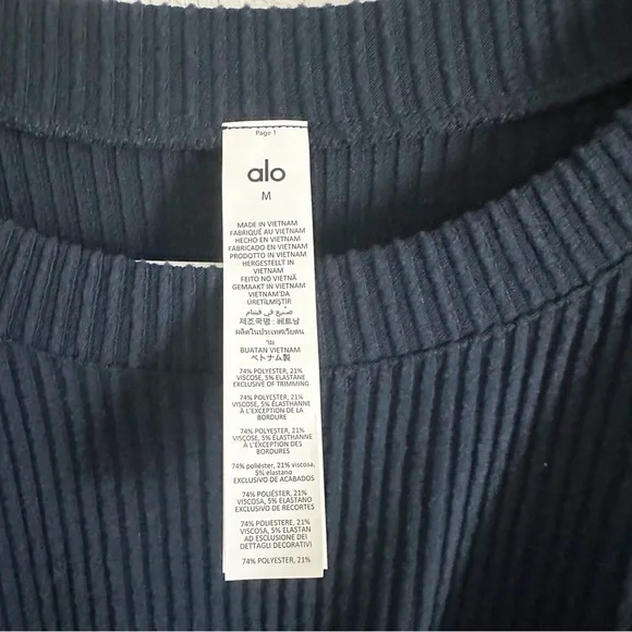 NWT Alo Yoga Muse Crew Neck Pullover Top Long Sleeve Sweater Navy Blue Sz M - Picture 6 of 7